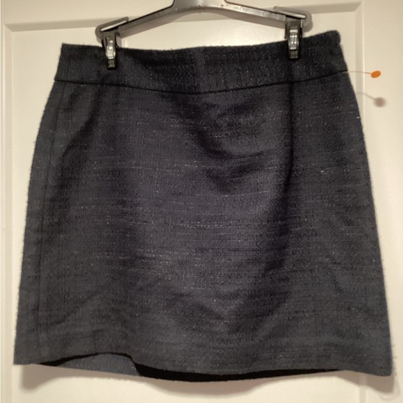 Banana Republic Skirt size 12 - Picture 4 of 4